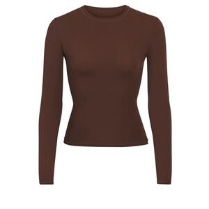 SKIMS Fits everybody long sleeve t shirt